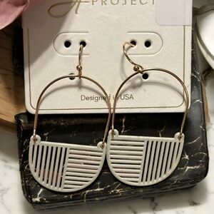 Elegant Gold and White Hoop Earrings